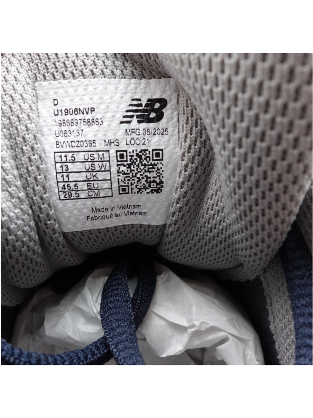 NEW Size 11.5 Men's New Balance 1906U Utility Suede Sneakers U1906NVP Navy 1906R - Picture 2 of 6